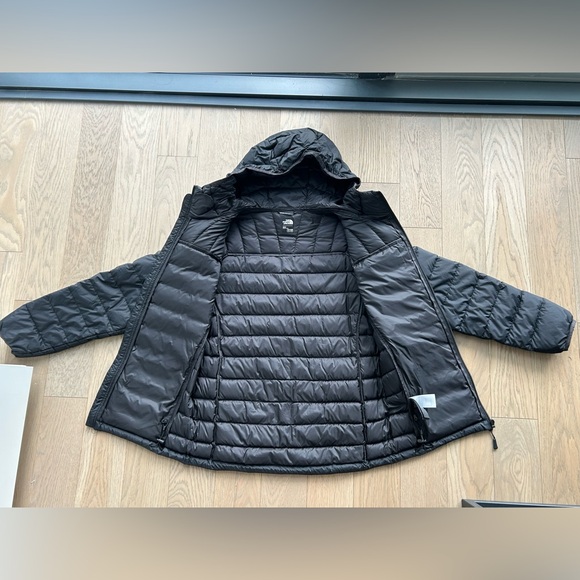 North Face Insulated Jacket - Picture 3 of 5